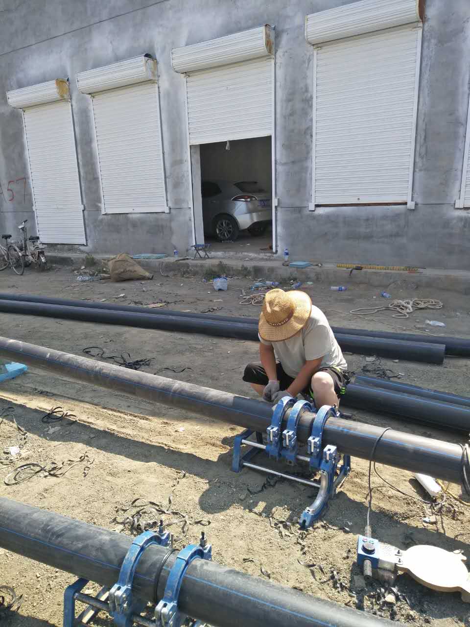 包頭過(guò)路頂管在大街的施工項目